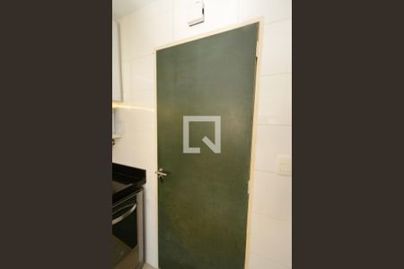 Apartamento à venda com 94m², 2 quartos e 2 vagasDetalhe da cozinha - Lousa para anotações