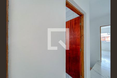 Casa à venda com 144m², 2 quartos e 3 vagasCorredor andar de cima