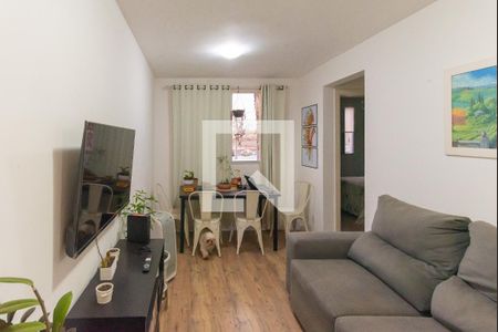 Apartamento à venda com 44m², 2 quartos e 1 vaga Apartamento à venda com 44m², 2 quartos e 1 vagaSala