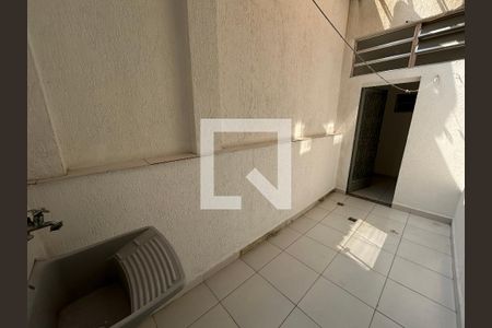 Casa para alugar com 100m², 2 quartos e sem vagaÁrea de Serviço