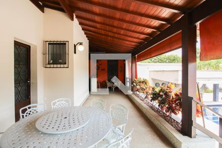 Casa à venda com 450m², 5 quartos e 6 vagasVaranda