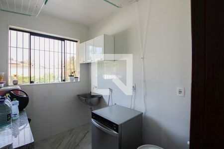 Casa à venda com 450m², 5 quartos e 6 vagasÁrea de Serviço 1