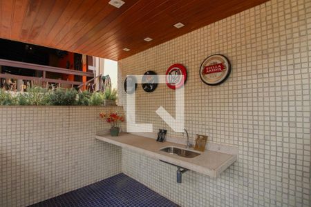 Casa à venda com 450m², 5 quartos e 6 vagasBar da Piscina