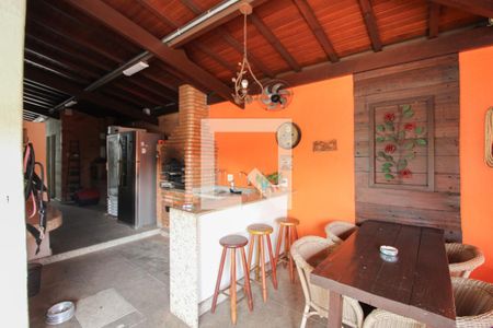 Casa à venda com 450m², 5 quartos e 6 vagasEspaço Gourmet