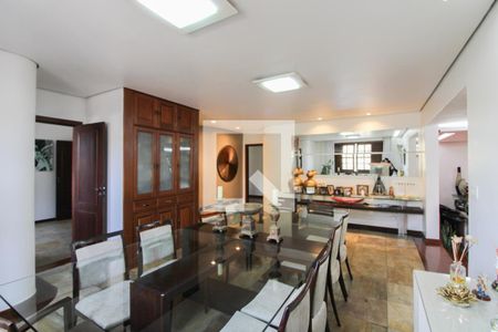 Casa à venda com 450m², 5 quartos e 6 vagasSala de Jantar 1