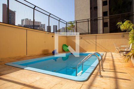 Apartamento à venda com 138m², 4 quartos e 2 vagasÁrea comum - Piscina
