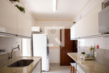 Apartamento à venda com 138m², 4 quartos e 2 vagasCozinha