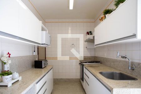 Apartamento à venda com 138m², 4 quartos e 2 vagasCozinha