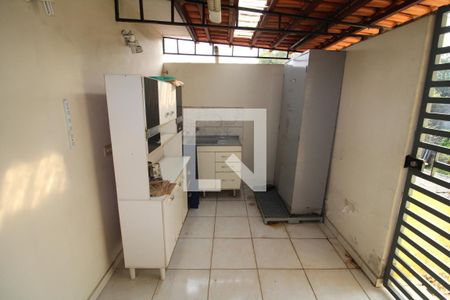 Casa à venda com 130m², 3 quartos e 2 vagasCozinha