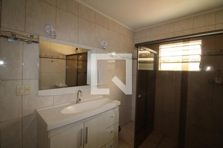 Casa à venda com 130m², 3 quartos e 2 vagasBanheiro 1