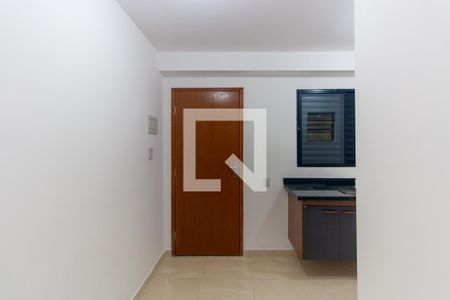 Studio de kitnet/studio para alugar com 1 quarto, 24m² em Vila Paulo Silas, São Paulo