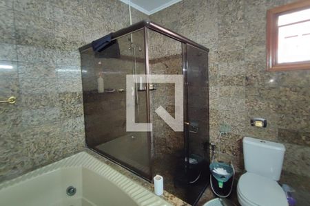 Casa à venda com 280m², 3 quartos e 6 vagasBanheiro Suíte 2