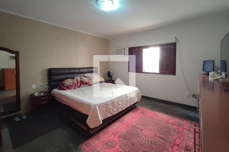 Casa à venda com 280m², 3 quartos e 6 vagasQuarto Suíte 2