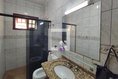 Casa à venda com 280m², 3 quartos e 6 vagasBanheiro Social