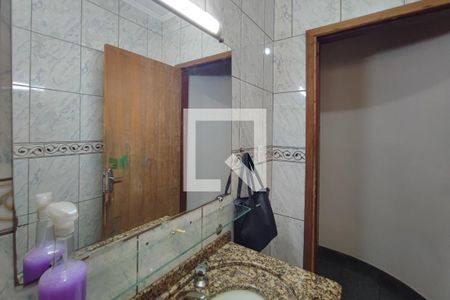 Casa à venda com 280m², 3 quartos e 6 vagasBanheiro Social
