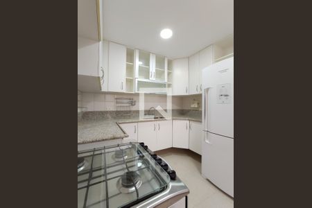 Apartamento à venda com 138m², 4 quartos e 2 vagasCozinha
