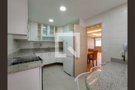 Apartamento à venda com 138m², 4 quartos e 2 vagasCozinha