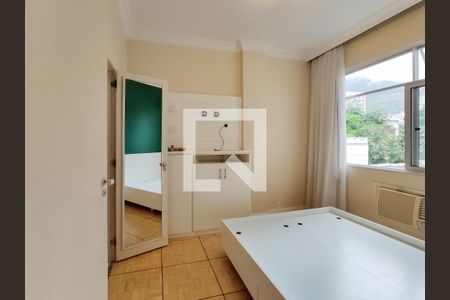 Apartamento à venda com 138m², 4 quartos e 2 vagasSuíte