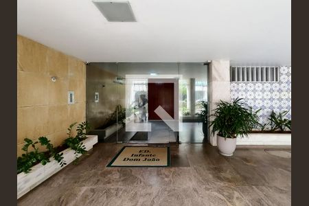 Apartamento à venda com 138m², 4 quartos e 2 vagasFachada e portaria