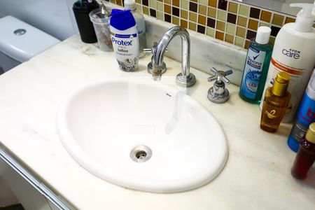 Apartamento à venda com 97m², 3 quartos e 2 vagasBanheiro