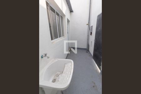 Casa para alugar com 50m², 1 quarto e sem vagaÁrea de Serviço