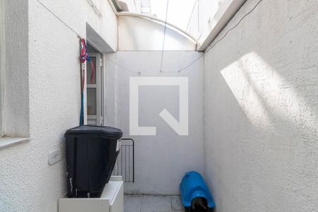 Casa de condomínio à venda com 50m², 2 quartos e 1 vaga Casa de condomínio à venda com 50m², 2 quartos e 1 vagaLavanderia