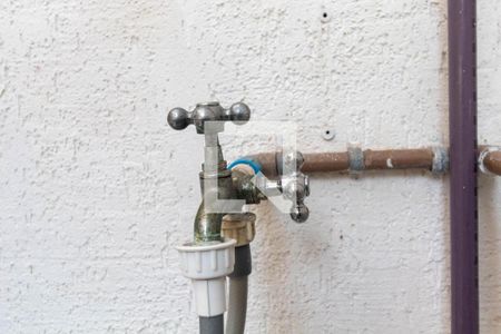 Casa de condomínio à venda com 50m², 2 quartos e 1 vaga Casa de condomínio à venda com 50m², 2 quartos e 1 vagaLavanderia (Torneira)