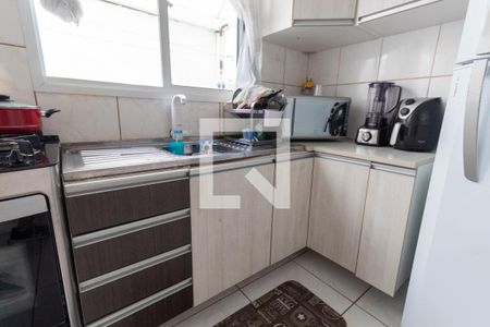 Casa de condomínio à venda com 50m², 2 quartos e 1 vaga Casa de condomínio à venda com 50m², 2 quartos e 1 vagaCozinha - Armários