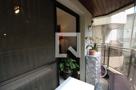 Apartamento à venda com 108m², 3 quartos e 2 vagasSala - Varanda