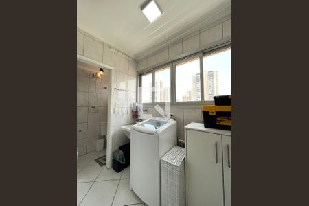 Apartamento à venda com 65m², 2 quartos e 1 vagaÁrea de Serviço