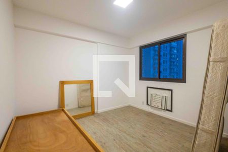 Apartamento à venda com 139m², 4 quartos e 2 vagas Apartamento à venda com 139m², 4 quartos e 2 vagasSuíte 2