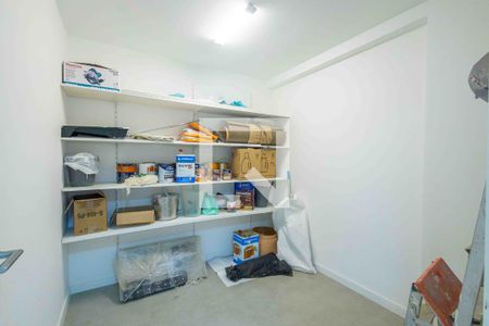 Apartamento à venda com 139m², 4 quartos e 2 vagas Apartamento à venda com 139m², 4 quartos e 2 vagasÁrea de Serviço