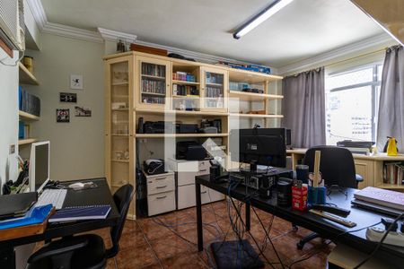 Apartamento à venda com 300m², 4 quartos e 2 vagasQuarto 4