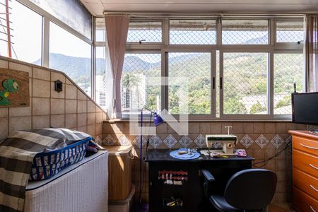 Apartamento à venda com 300m², 4 quartos e 2 vagasQuarto 3 Vista