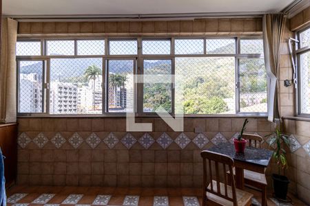 Apartamento à venda com 300m², 4 quartos e 2 vagasQuarto Suite Varanda