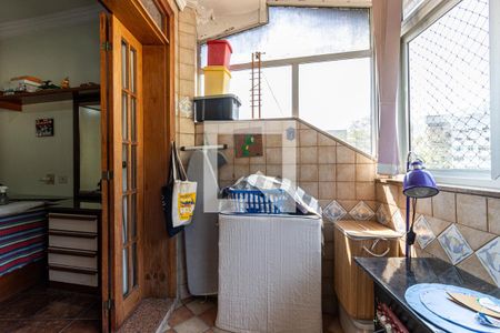 Apartamento à venda com 300m², 4 quartos e 2 vagasQuarto 3 Varanda