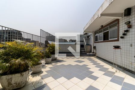 Apartamento à venda com 300m², 4 quartos e 2 vagasCobertura