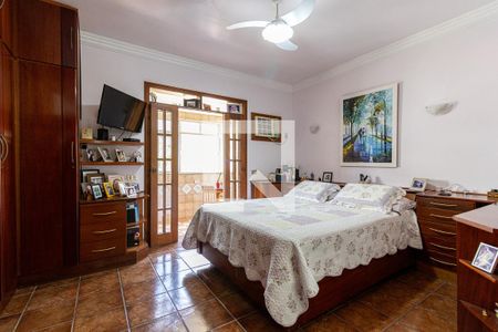 Apartamento à venda com 300m², 4 quartos e 2 vagasQuarto Suite