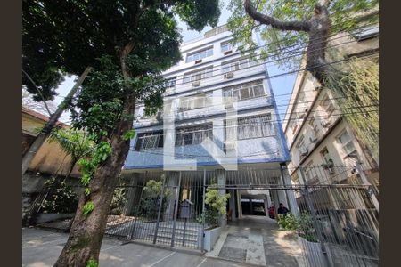 Apartamento à venda com 300m², 4 quartos e 2 vagasFachada