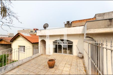 Casa à venda com 125m², 2 quartos e 1 vaga Casa à venda com 125m², 2 quartos e 1 vagaVaranda