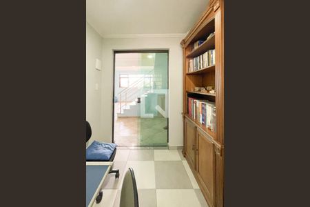 Casa à venda com 289m², 3 quartos e 4 vagas Casa à venda com 289m², 3 quartos e 4 vagasEscritório