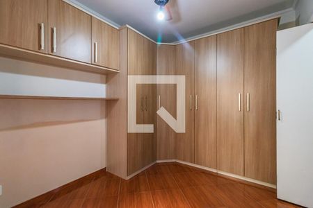 Quarto 2 de apartamento para alugar com 3 quartos, 69m² em Jardim Tupanci, Barueri