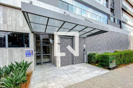 Apartamento à venda com 220m², 2 quartos e 2 vagas Apartamento à venda com 220m², 2 quartos e 2 vagasFachada