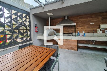 Apartamento à venda com 220m², 2 quartos e 2 vagas Apartamento à venda com 220m², 2 quartos e 2 vagasChurrasqueira