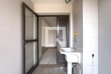 Apartamento à venda com 220m², 2 quartos e 2 vagas Apartamento à venda com 220m², 2 quartos e 2 vagasCozinha e área de serviço
