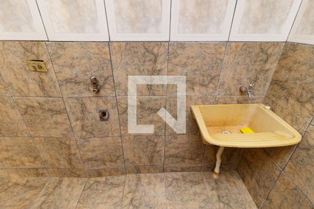 Casa para alugar com 45m², 1 quarto e 1 vagaÁrea de Serviço