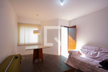 Sala de apartamento para alugar com 2 quartos, 64m² em São Miguel, São Gonçalo