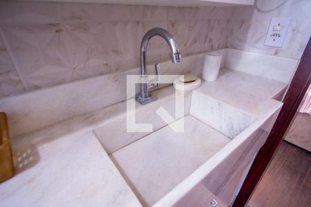 Apartamento para alugar com 64m², 2 quartos e 1 vaga Apartamento para alugar com 64m², 2 quartos e 1 vagaBanheiro