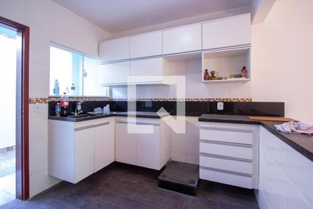 Apartamento para alugar com 64m², 2 quartos e 1 vaga Apartamento para alugar com 64m², 2 quartos e 1 vagaCozinha