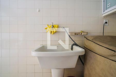 Casa à venda com 180m², 2 quartos e 2 vagasÁrea de serviço